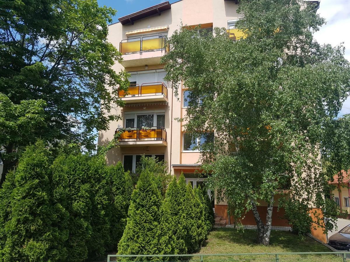 Bazsi Apartman Siófok Exteriér fotografie